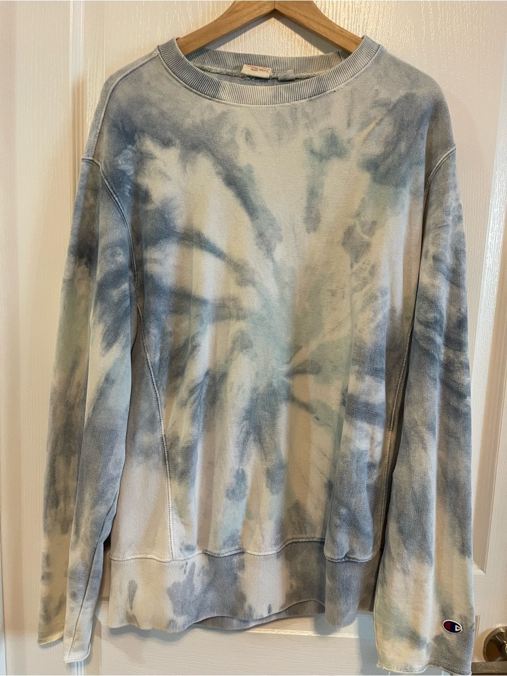 Vintage 90’s Champion Reverse Weave Tie-Dye Pullover Sweatshirt in Extra Large